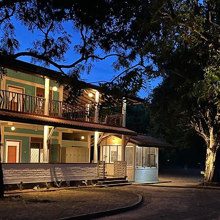Funky Leopard Safari Lodge Bordering Yala National Park Kataragama Extérieur photo