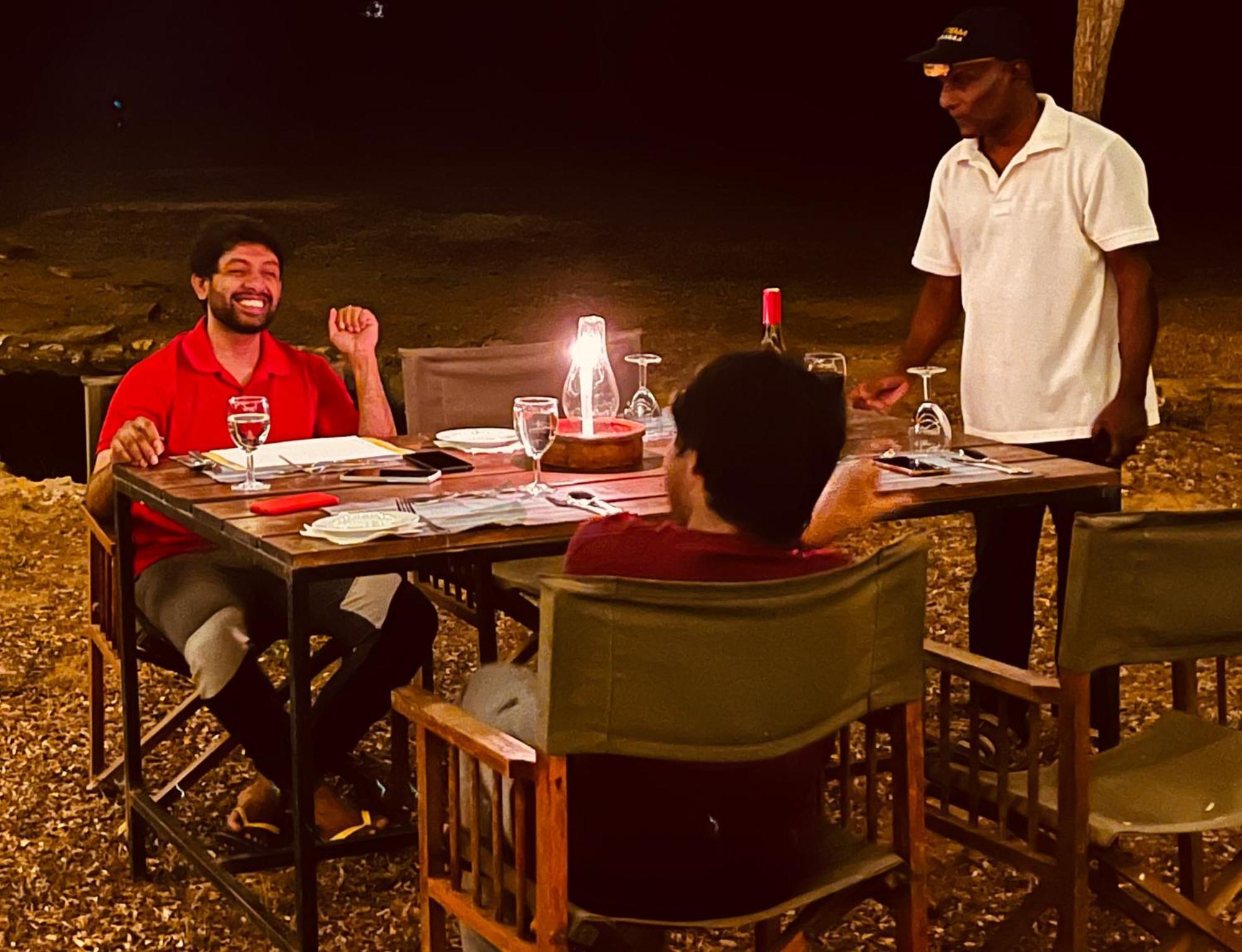 Funky Leopard Safari Lodge Bordering Yala National Park Kataragama Extérieur photo